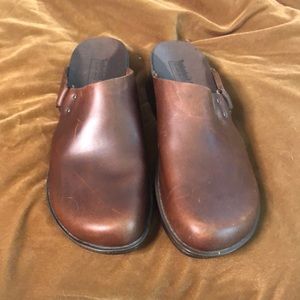 Timberland 11 smart brown leather clog worn once